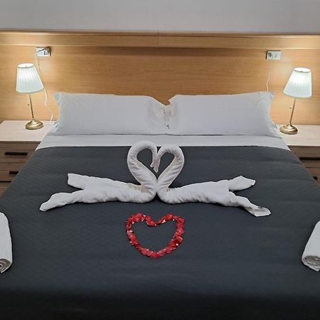 Hotel Tito 2 Mestre Eksteriør billede
